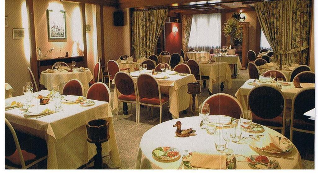 La Poste Hotel Vitry-le-François Esterno foto