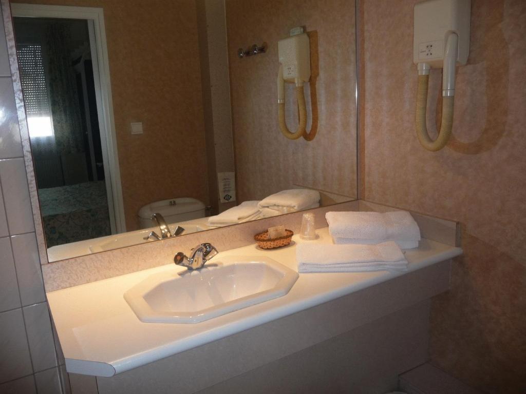 La Poste Hotel Vitry-le-François Esterno foto