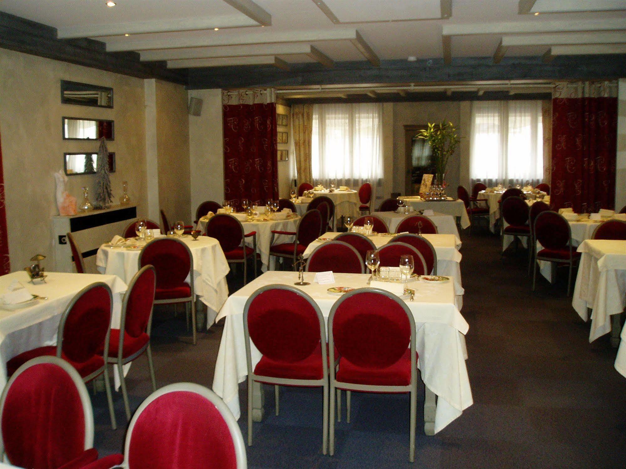 La Poste Hotel Vitry-le-François Esterno foto