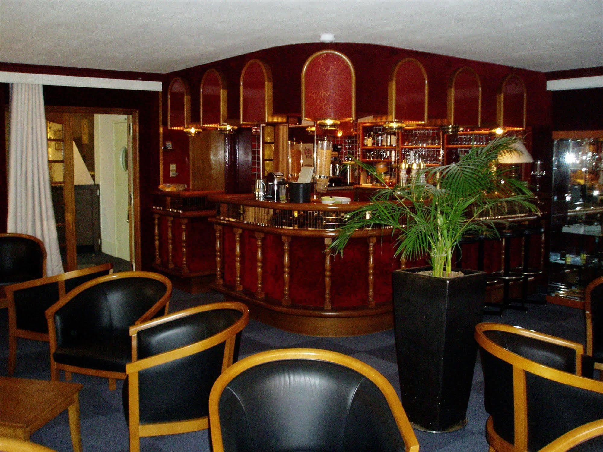La Poste Hotel Vitry-le-François Esterno foto
